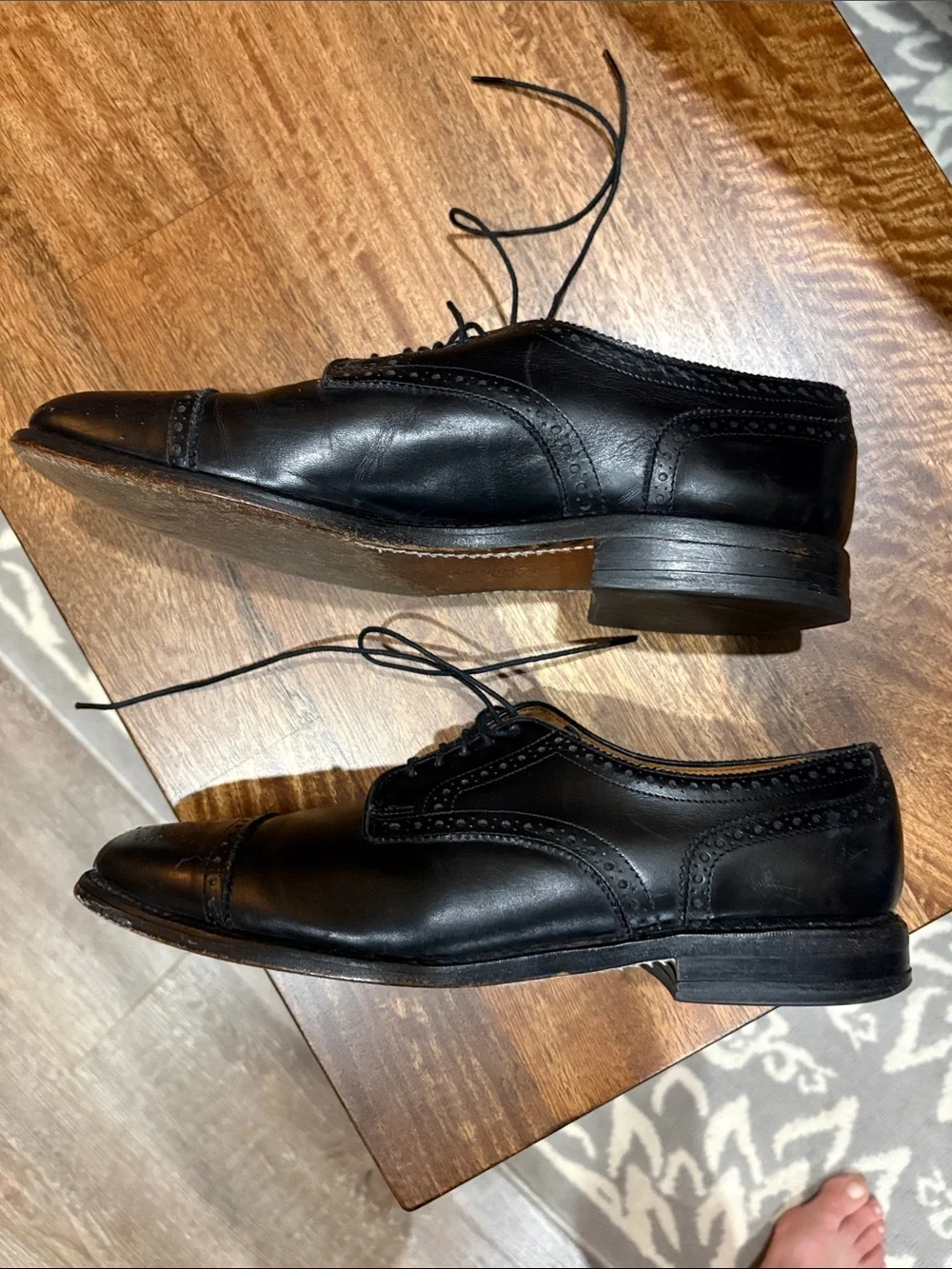 Allen Edmonds Sanford. Black. 9.5.